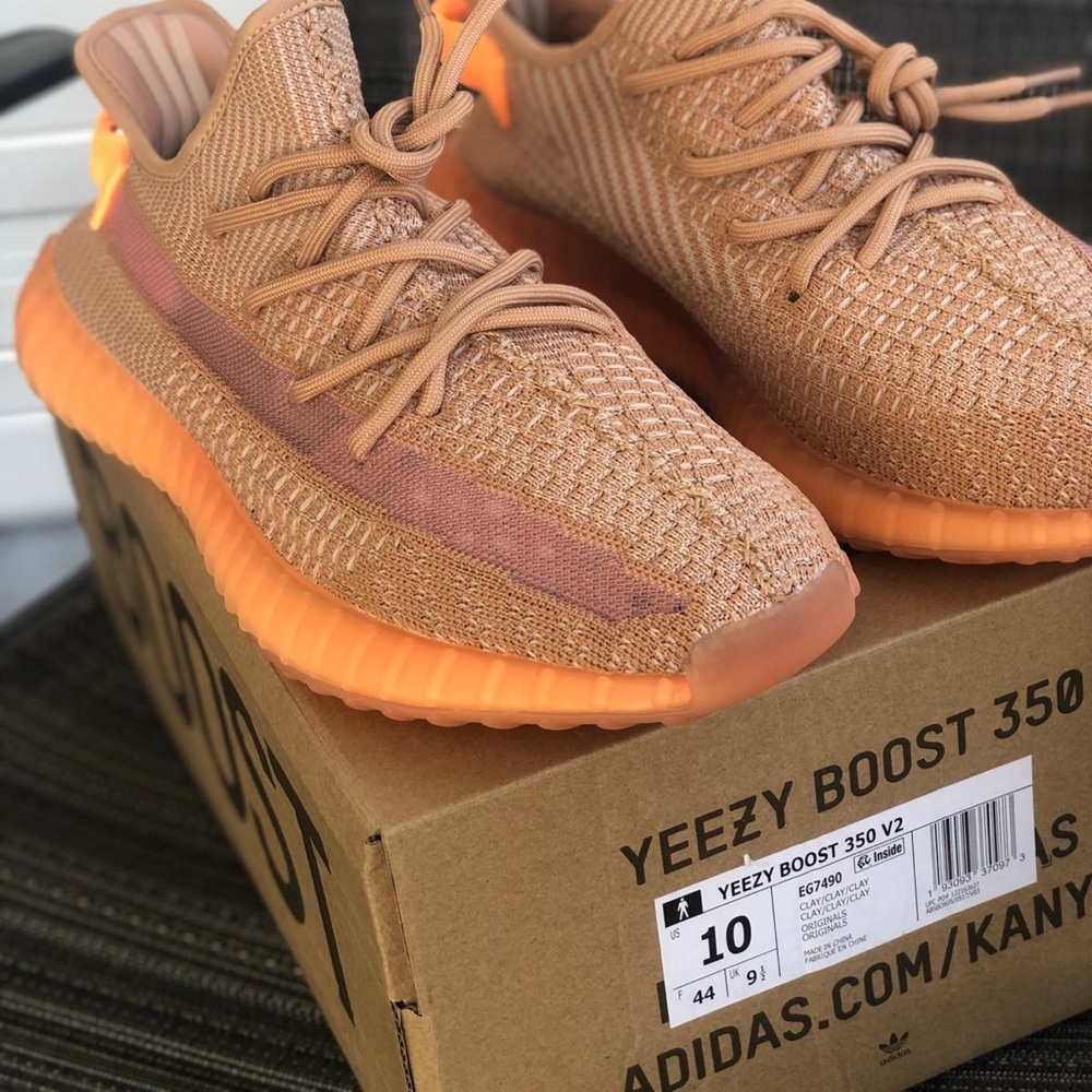 Adidas yeezy 350 v2 size 10 us